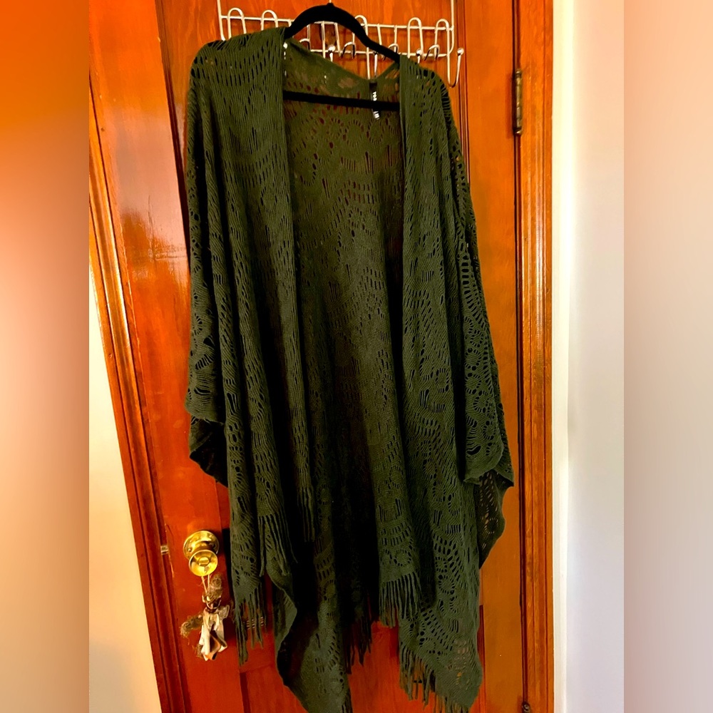 Hunter green shawl